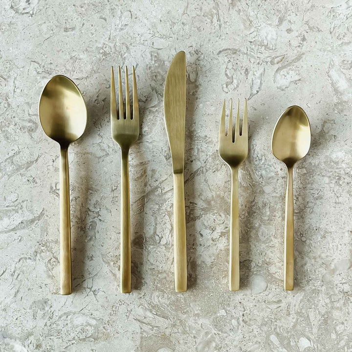 Aiden Gold Flatware 5 Piece Place Setting